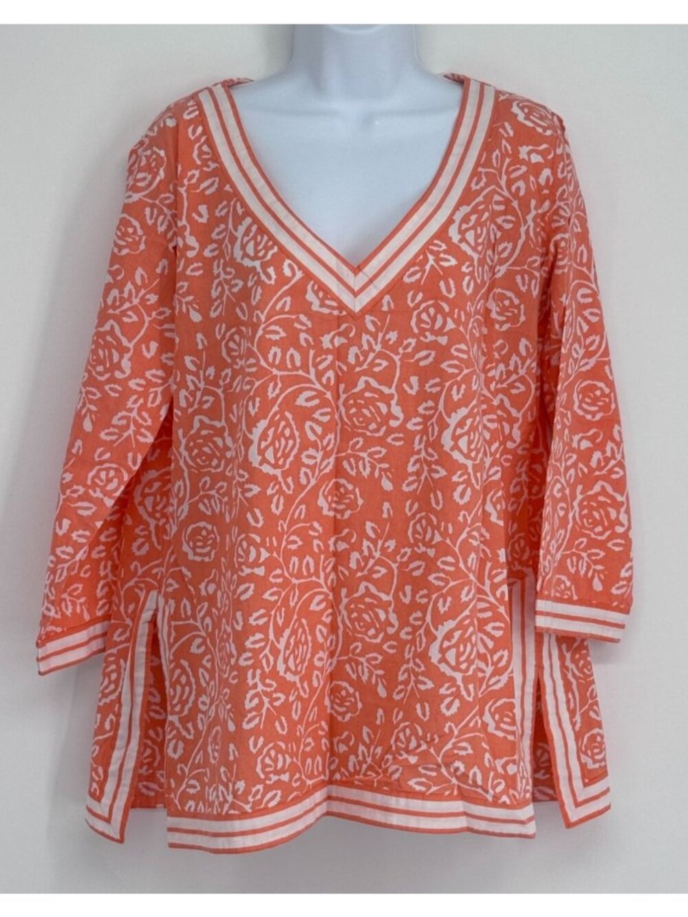 Gretchen Scott M Floral V Neck Tunic Top 3/4 Sleeve Cottage Beach Resort